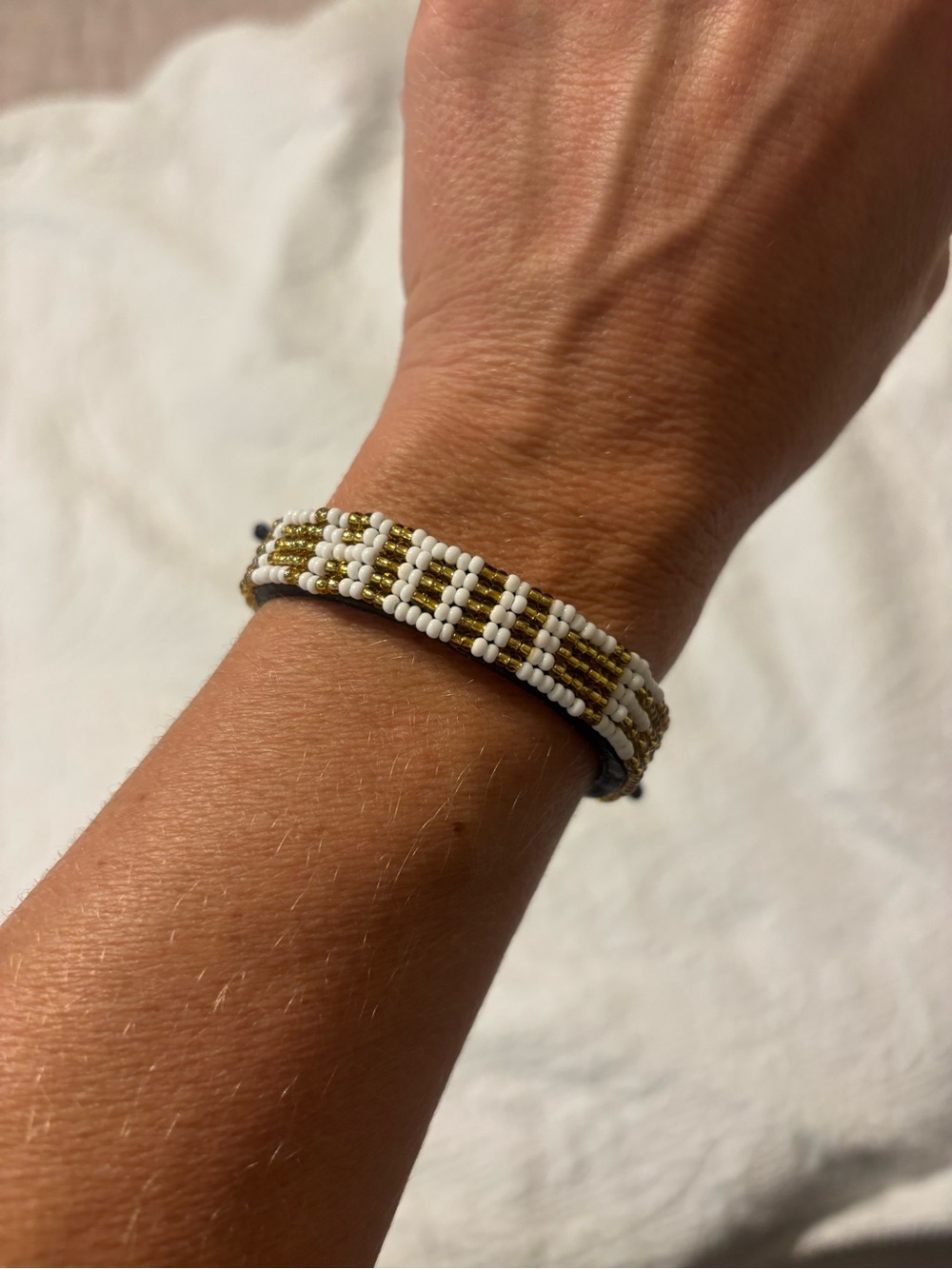 Choice Beaded White and Gold Bracelet - pro-choice majority.org